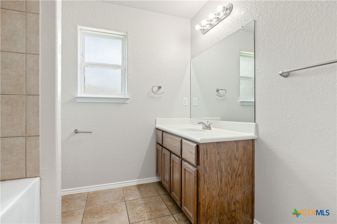 503 Chrislyn Street Property Photo 17