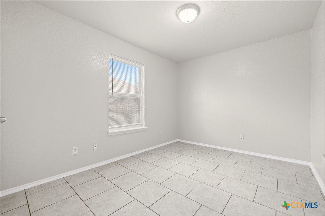 503 Chrislyn Street Property Photo 23