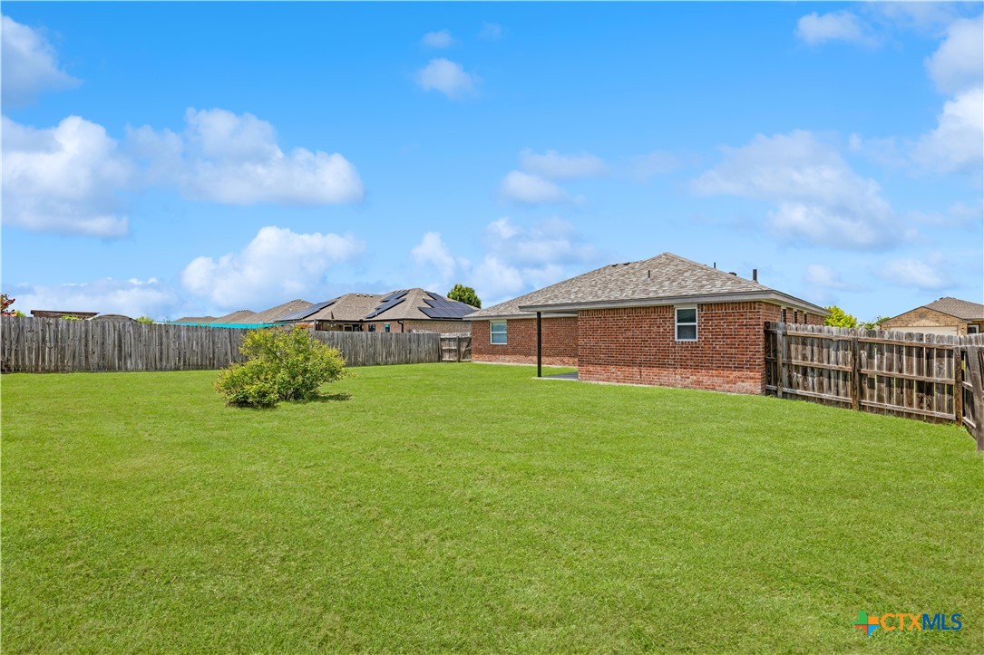 503 Chrislyn Street Property Photo 26
