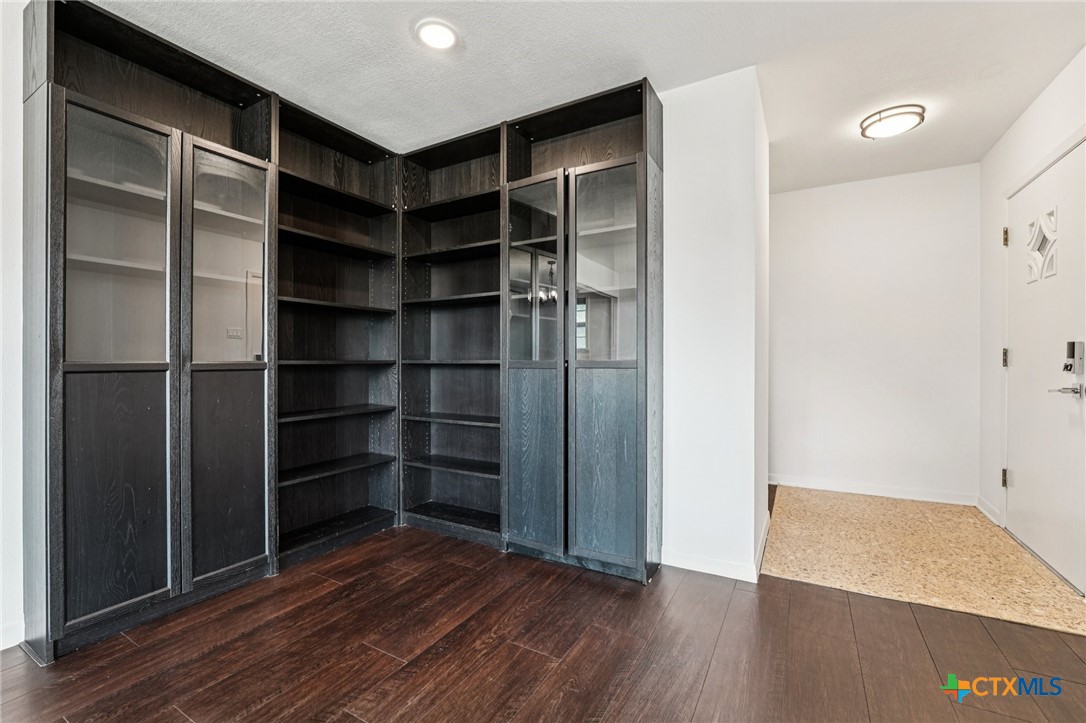 3806 Las Cienega Boulevard Property Photo 19
