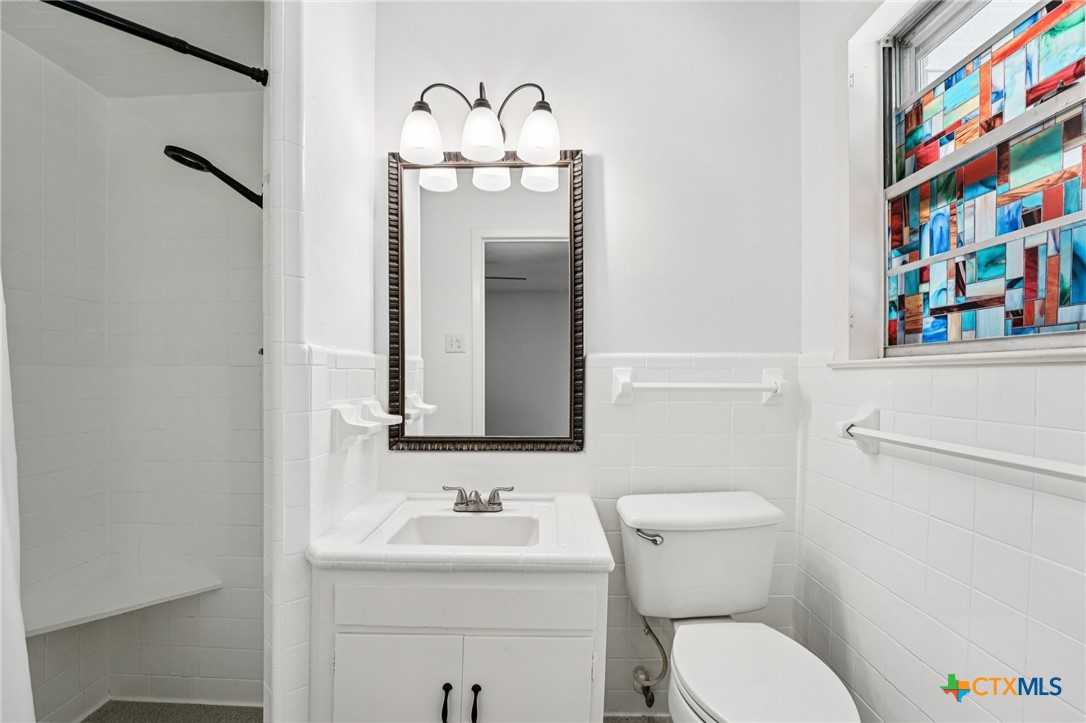 3806 Las Cienega Boulevard Property Photo 28