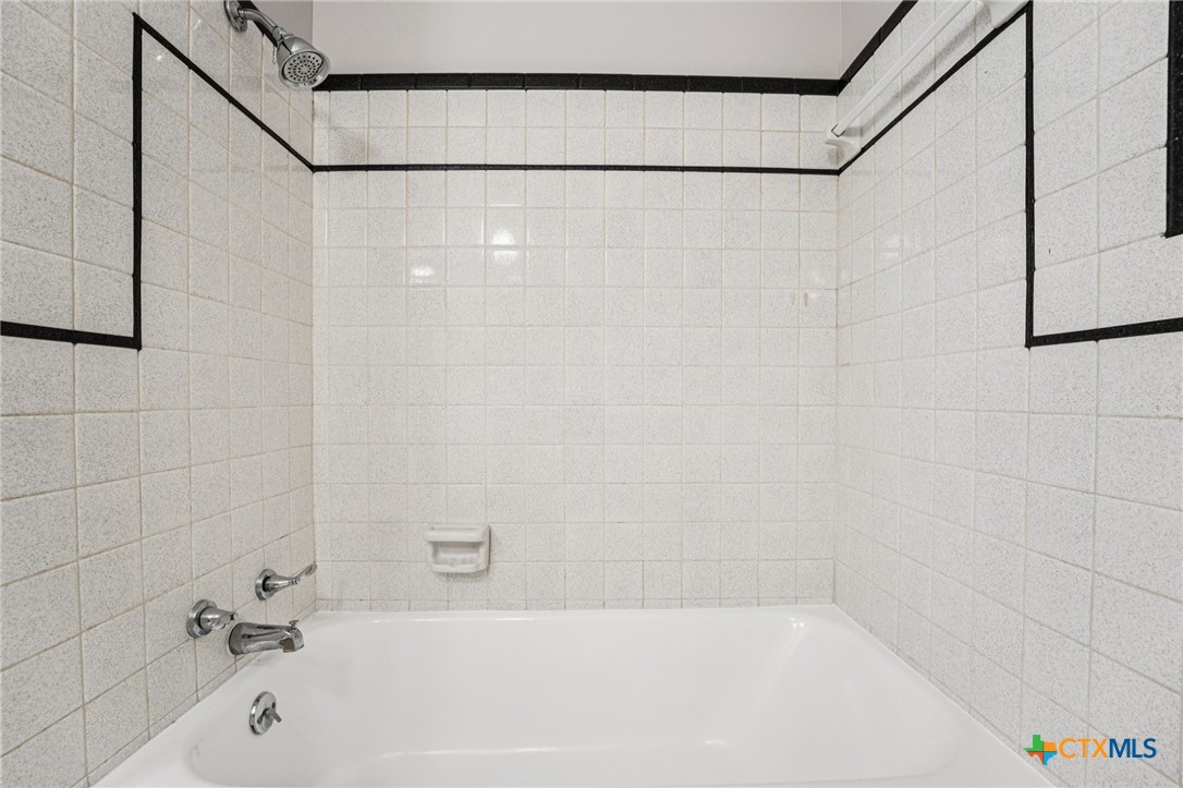 3806 Las Cienega Boulevard Property Photo 31