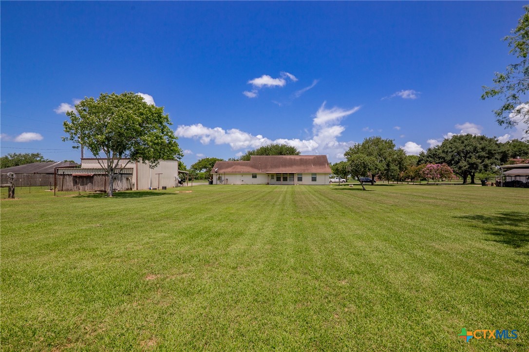 301 Crawford Drive Property Photo 7