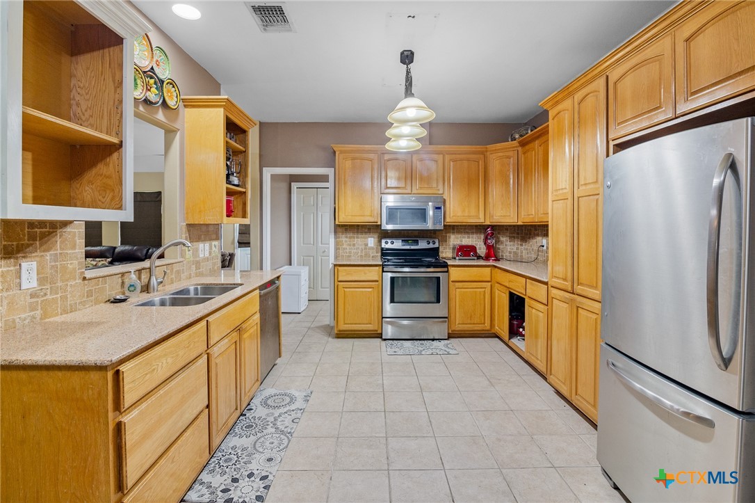 301 Crawford Drive Property Photo 9