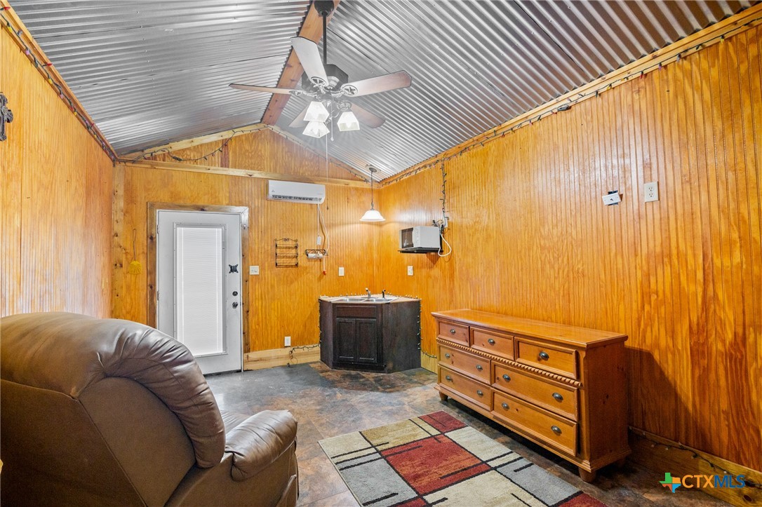 301 Crawford Drive Property Photo 23