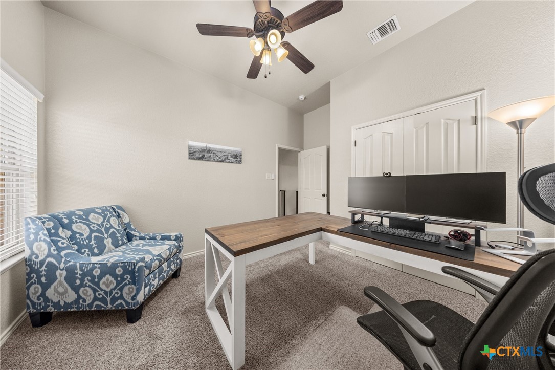 1124 Dark Wood Drive Property Photo 10