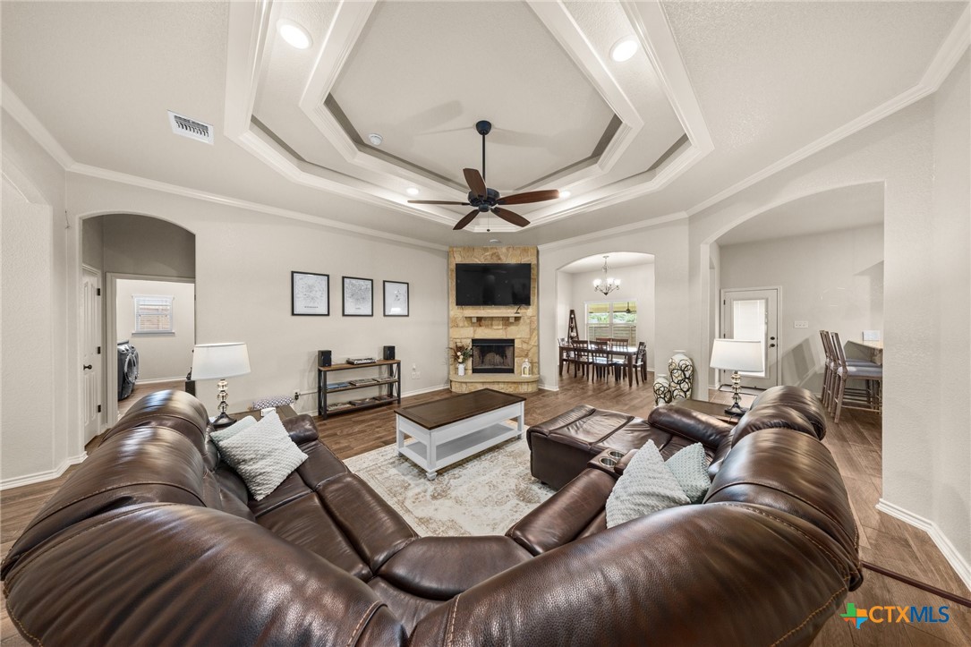 1124 Dark Wood Drive Property Photo 36