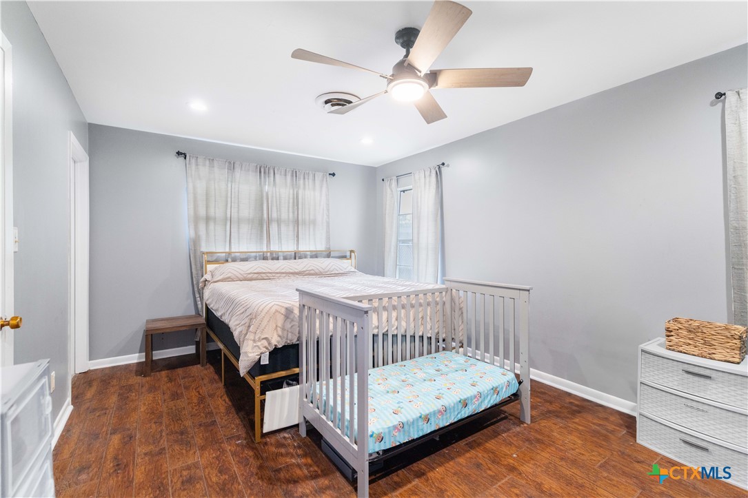 204 W Johnson Street Property Photo 11