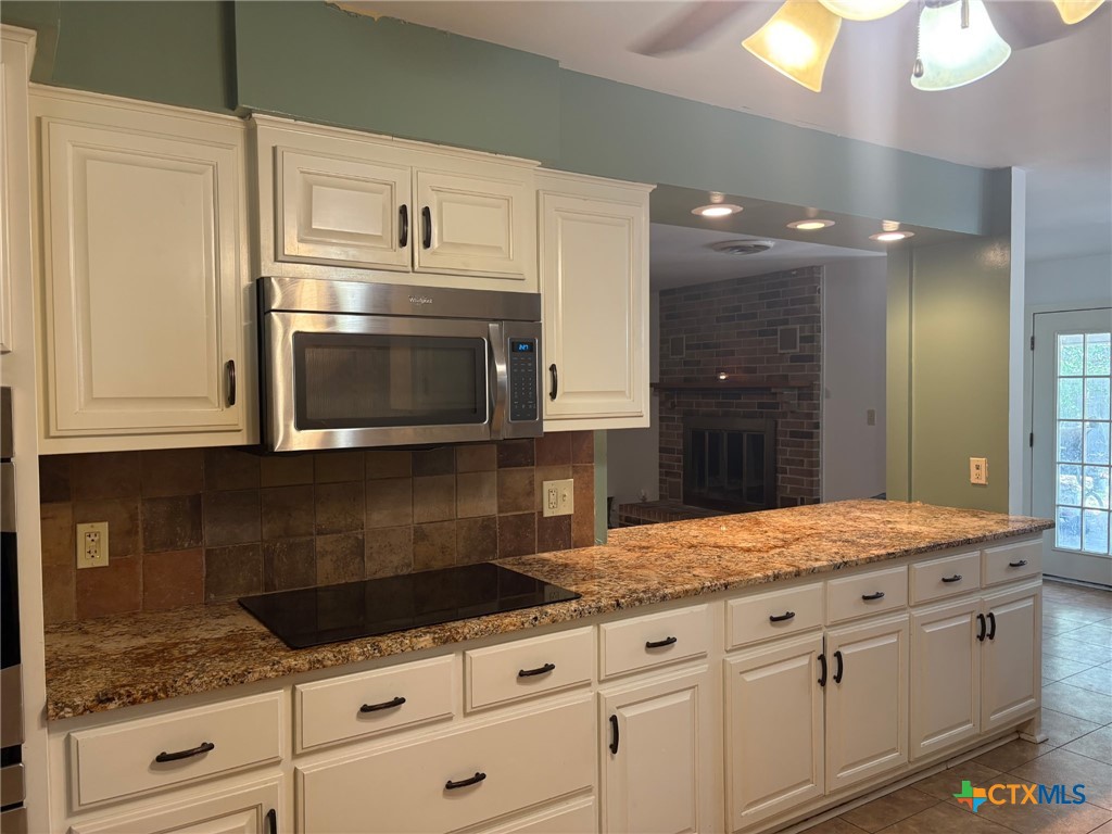 204 W Johnson Street Property Photo 13