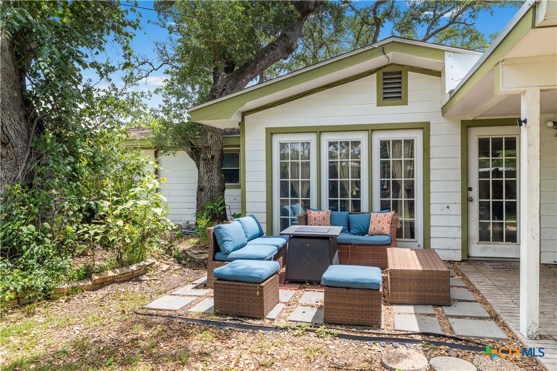 204 W Johnson Street Property Photo 20