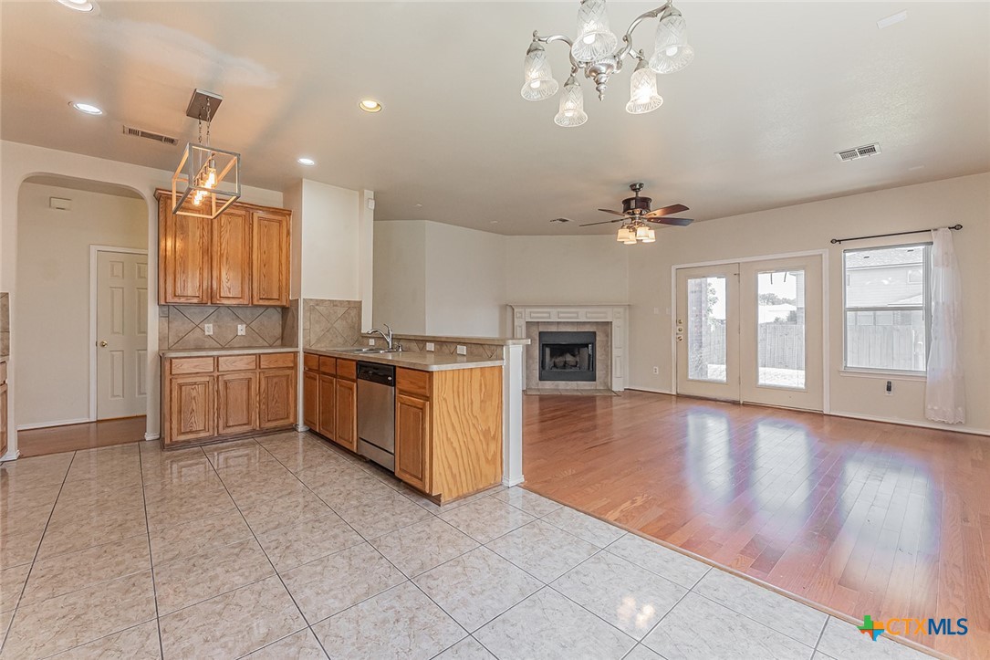 514 Prospector Trail Property Photo 4