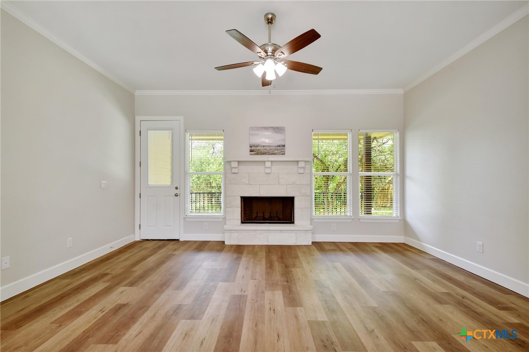 2109 Meadow View Drive Property Photo 4