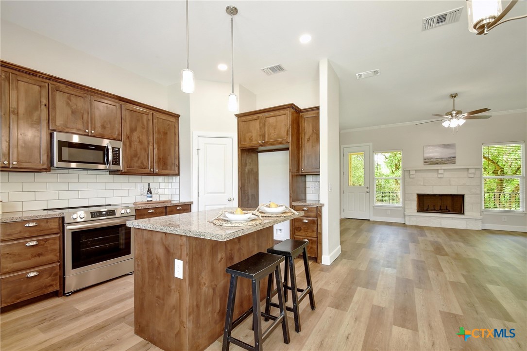 2109 Meadow View Drive Property Photo 10