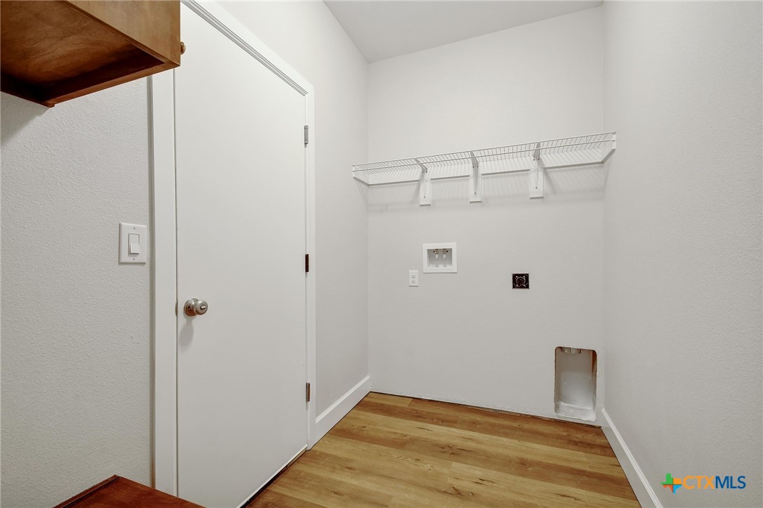 2109 Meadow View Drive Property Photo 13
