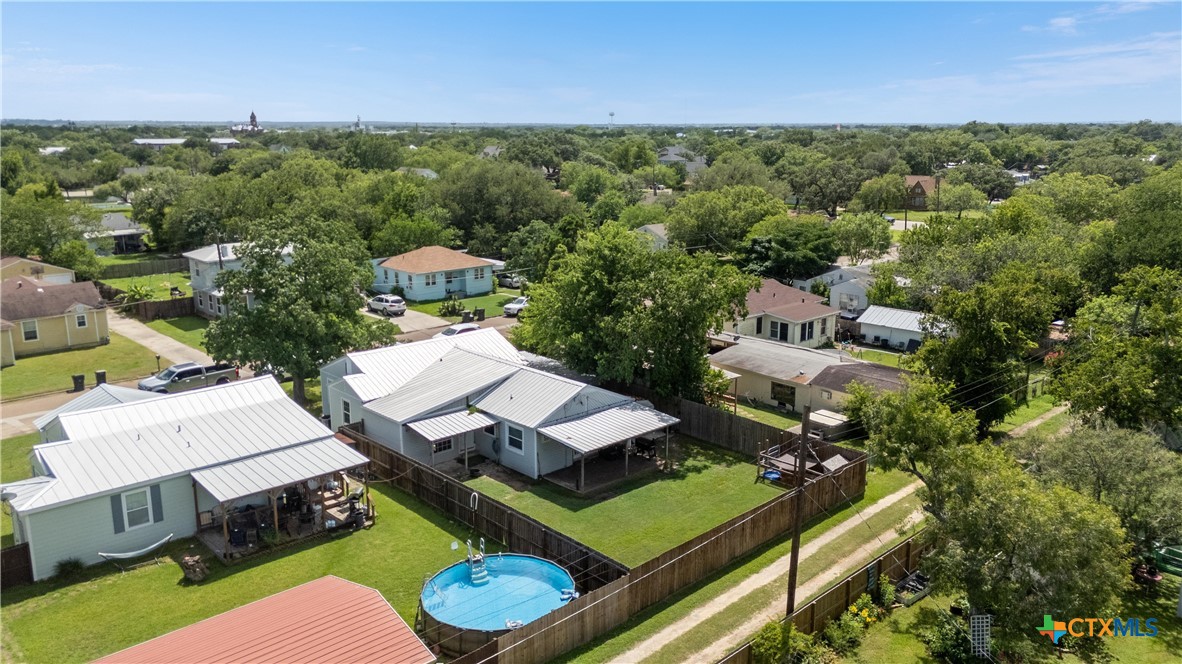 516 2nd Street Property Photo 6