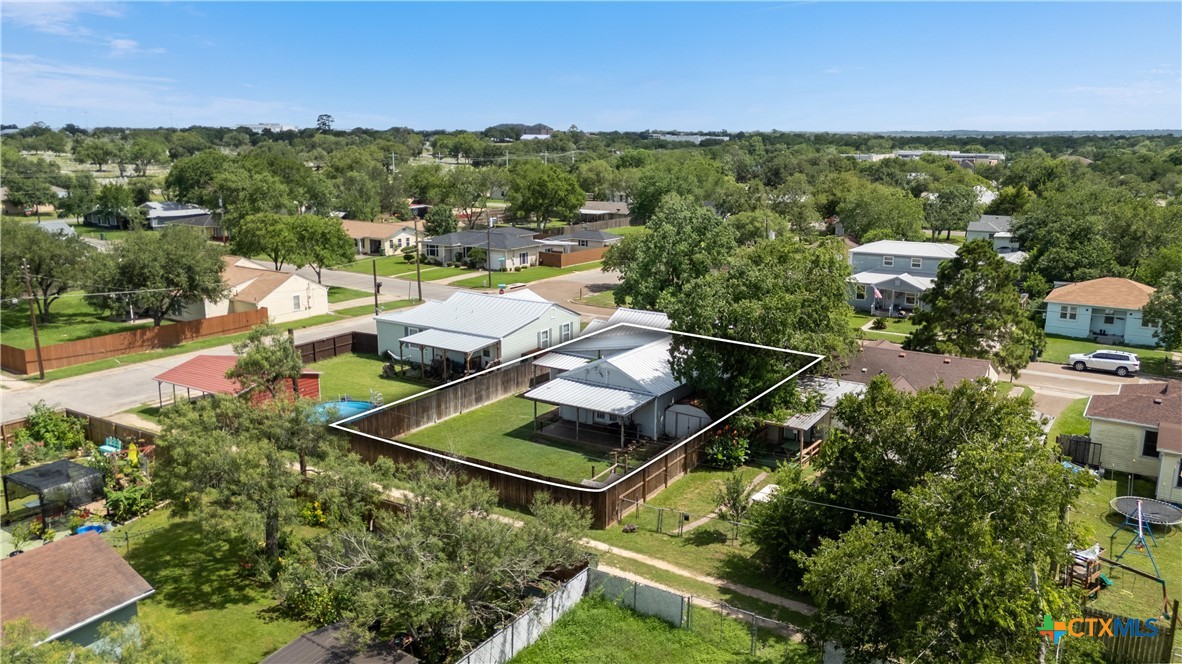 516 2nd Street Property Photo 7