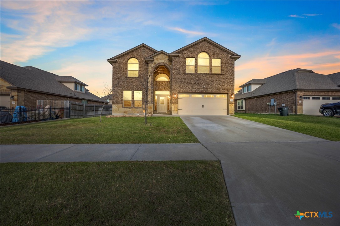 5008 Hacienda Drive Property Photo 1