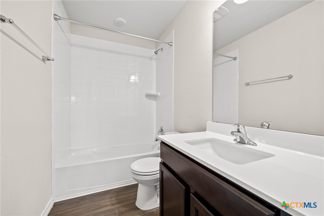 5008 Hacienda Drive Property Photo 34