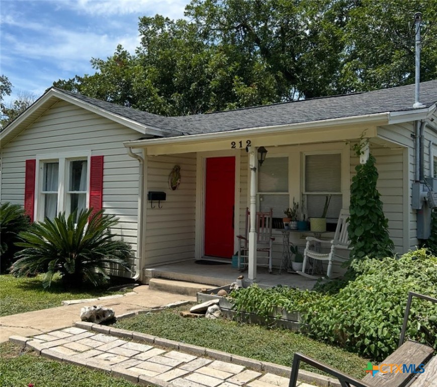 212 Duggan Street Property Photo 1
