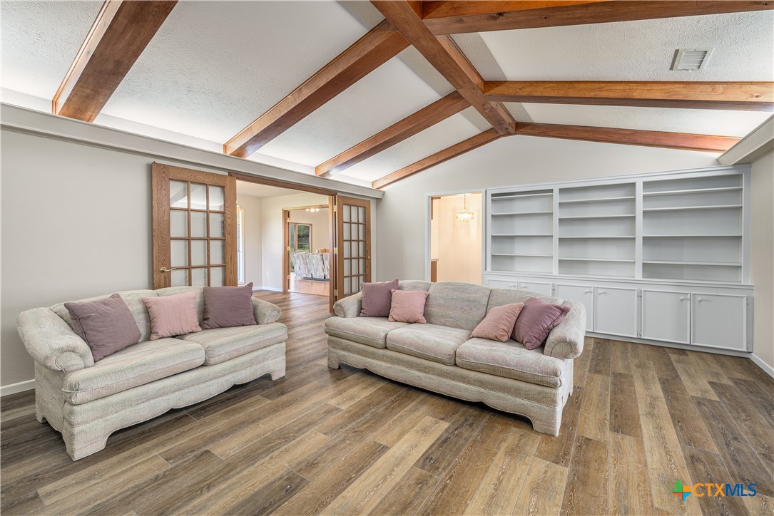 1226 E US Highway 90