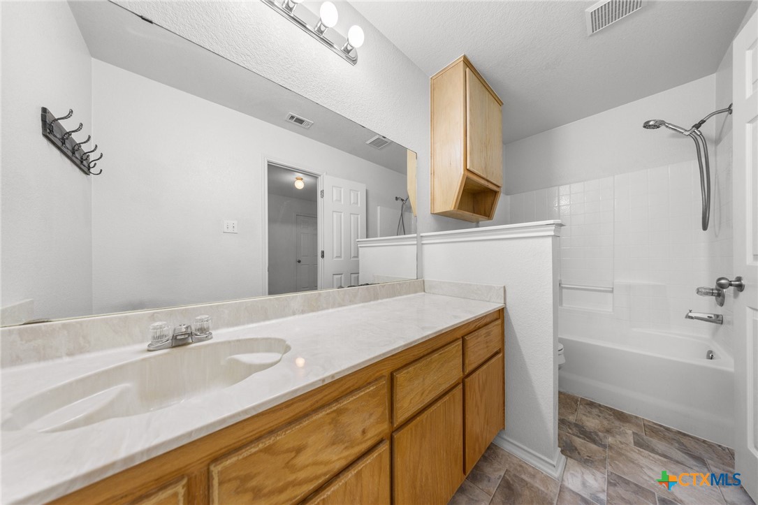 501 Sumac Trail Property Photo 18
