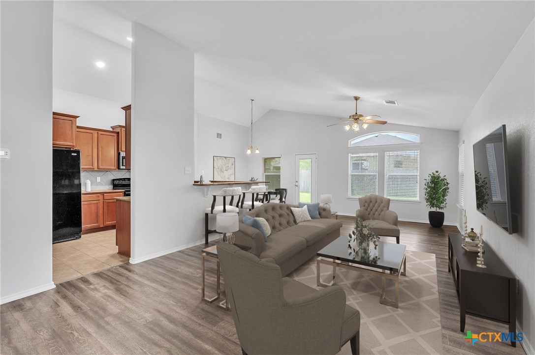 1124 Evergreen Farm Drive Property Photo 1