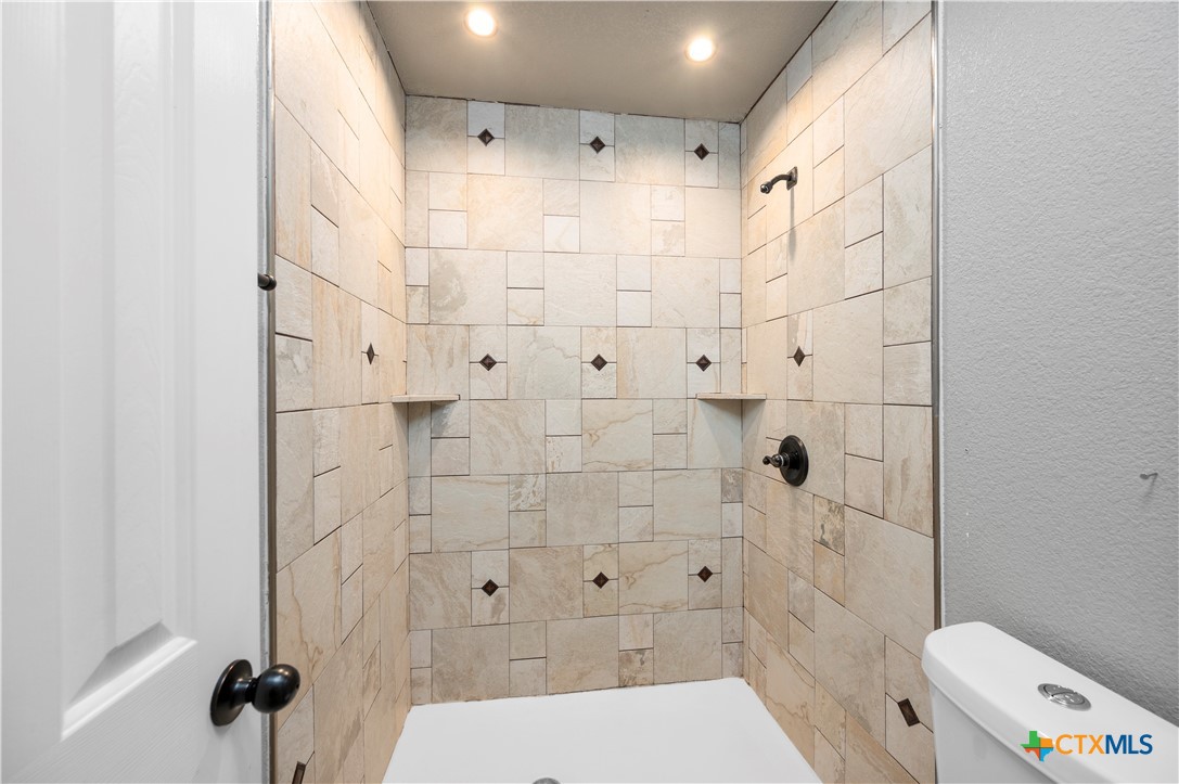 409 W Mary Jane Drive Property Photo 20