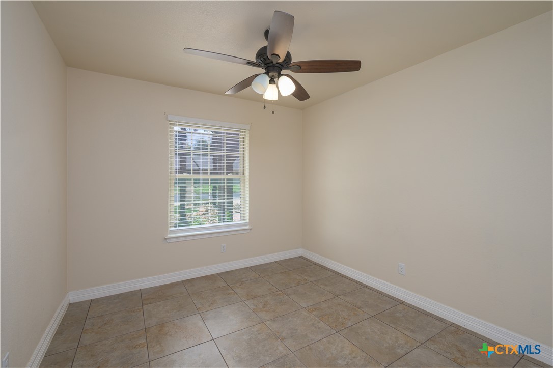 409 W Mary Jane Drive Property Photo 24