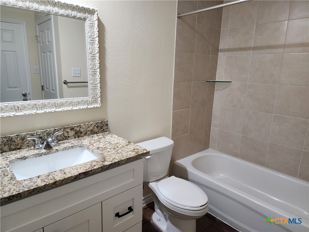 546 Lost Trail A Property Photo 8