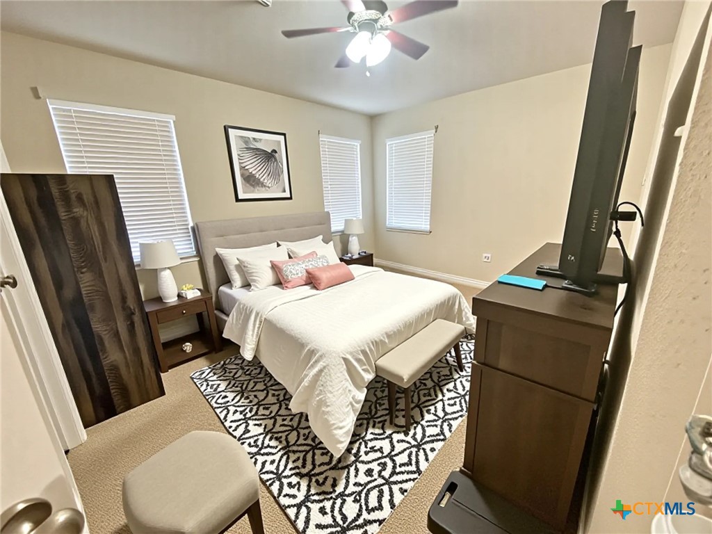 5605 Lions Gate Lane Property Photo 1