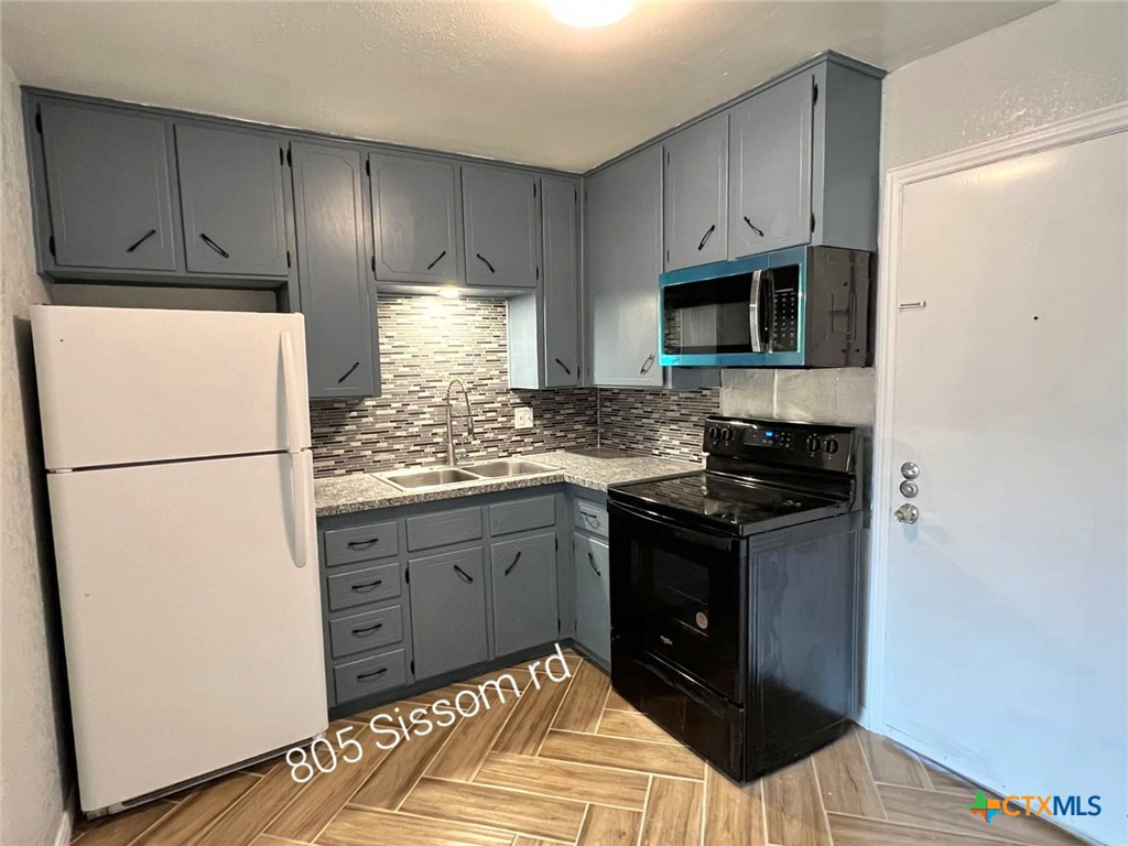 805 Sissom Road 4 Property Photo 6