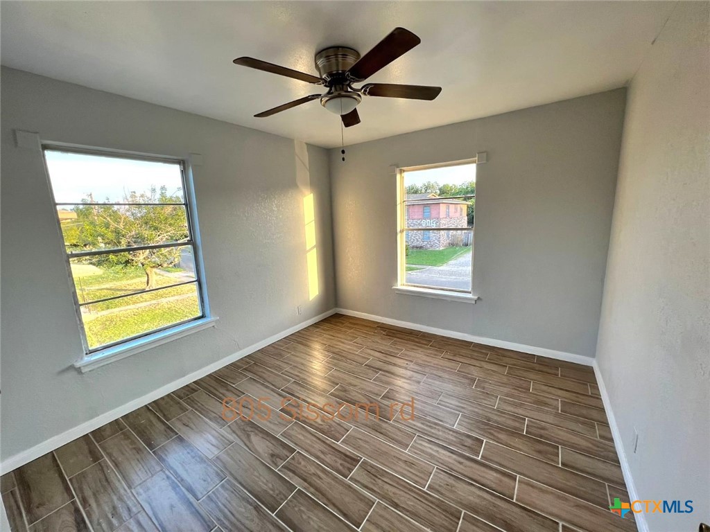 805 Sissom Road 4 Property Photo 12