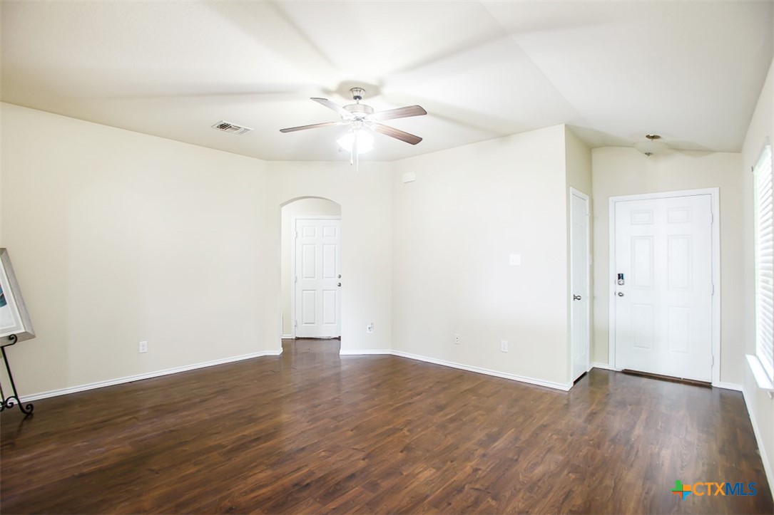 3312 Parkmill Drive Property Photo 3