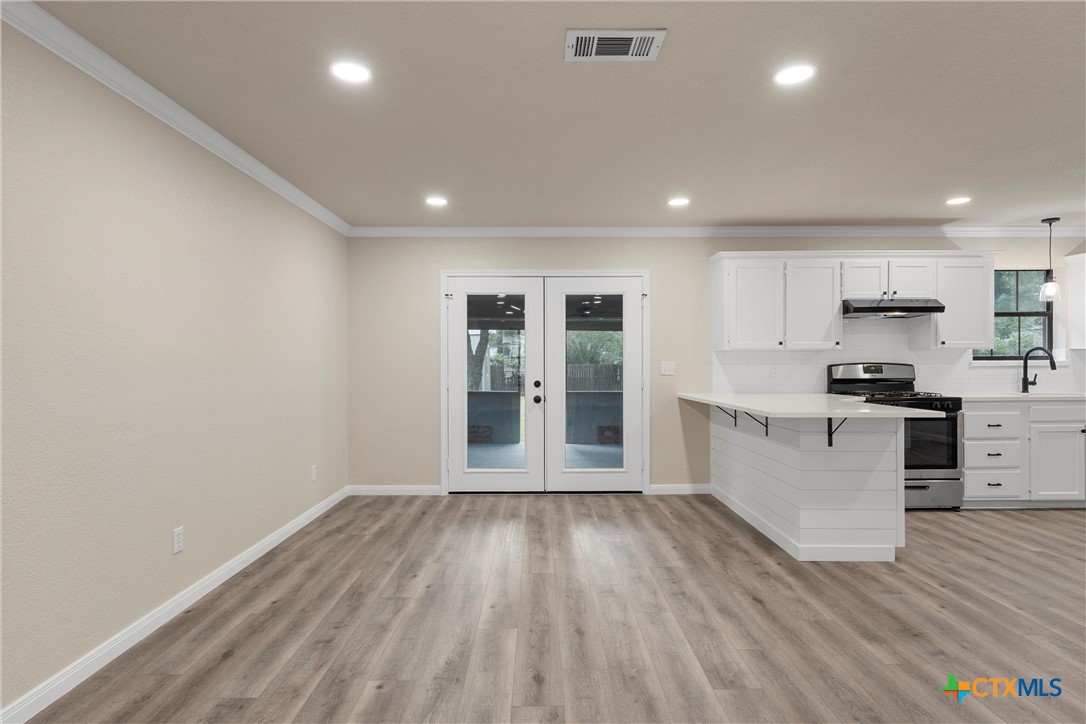 402 2nd Street Property Photo 11