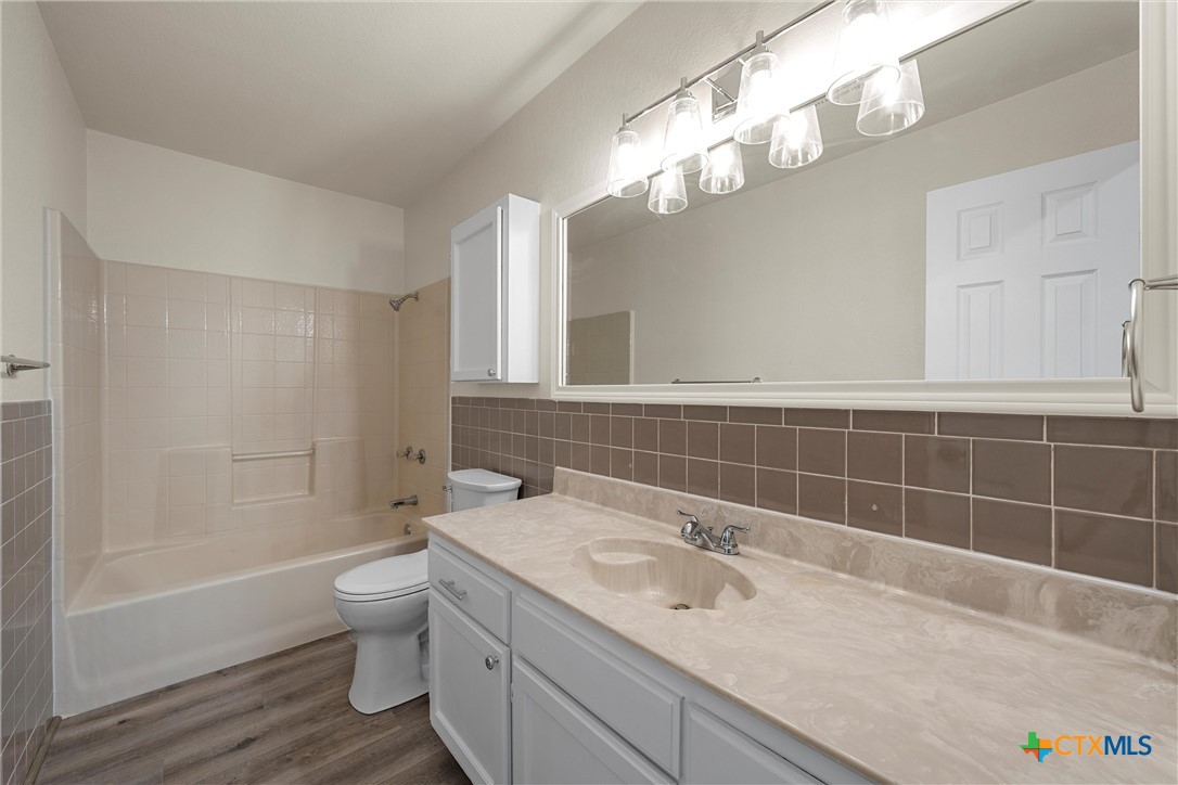 402 2nd Street Property Photo 25