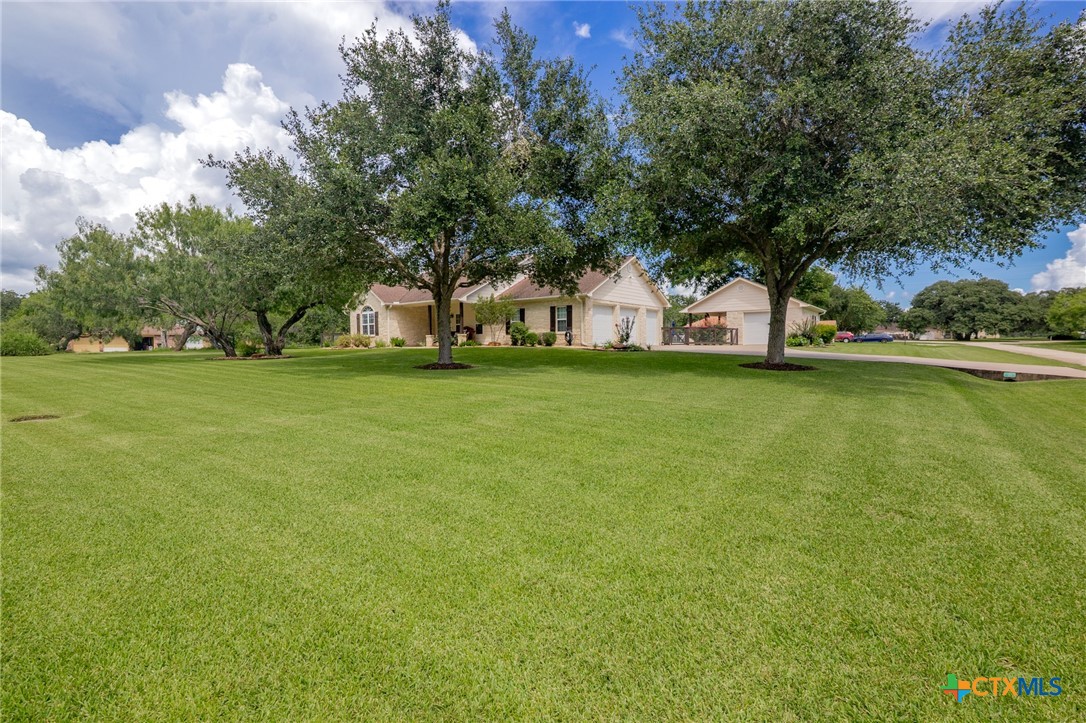 21 Lakeoak Property Photo 32