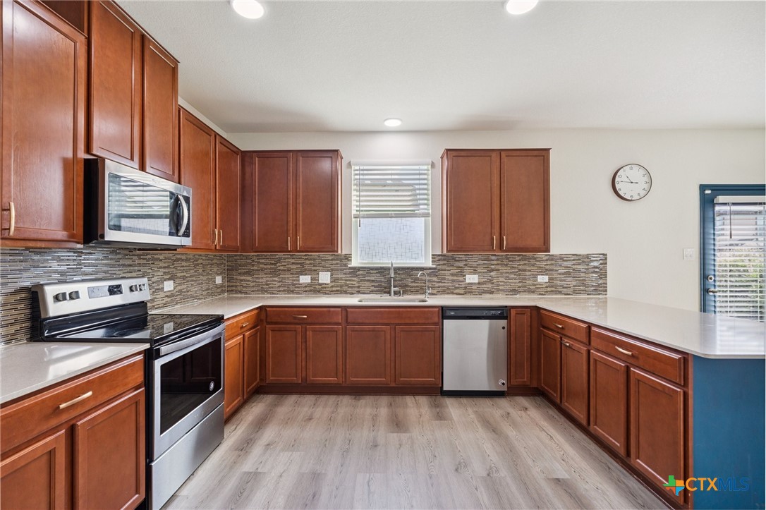 13821 Benjamin Harrison Street Property Photo 24