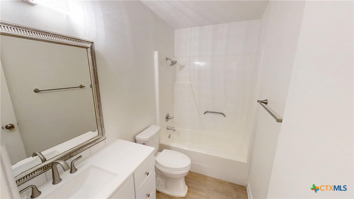 4118 Ermine Trail Property Photo 22