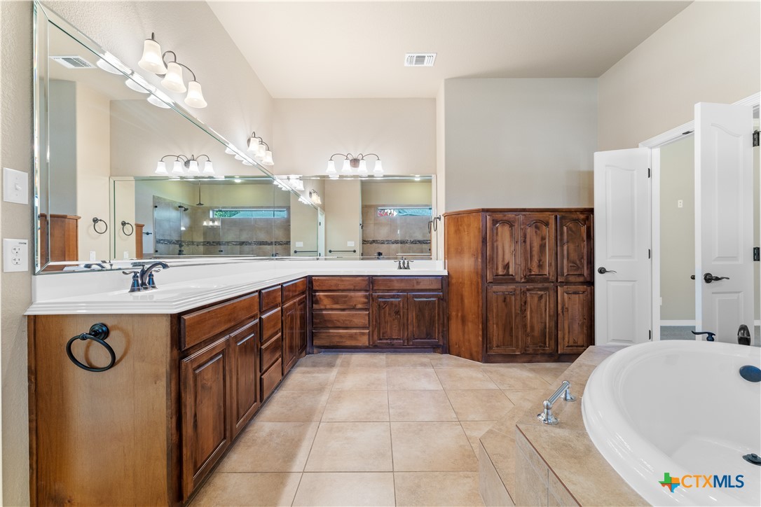 11717 Caleigh Anne Drive Property Photo 24