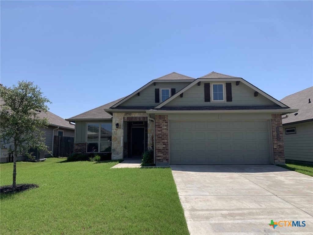 1311 Kiskadee Branch Drive Property Photo 1