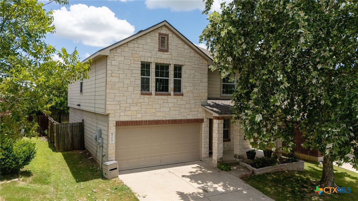 9212 Devonshire Court Property Photo 1
