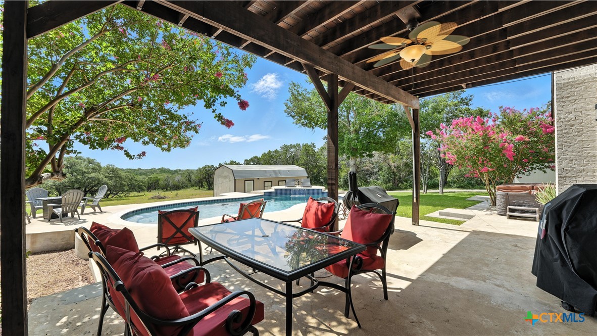 130 Oak Ridge Drive Property Photo 4