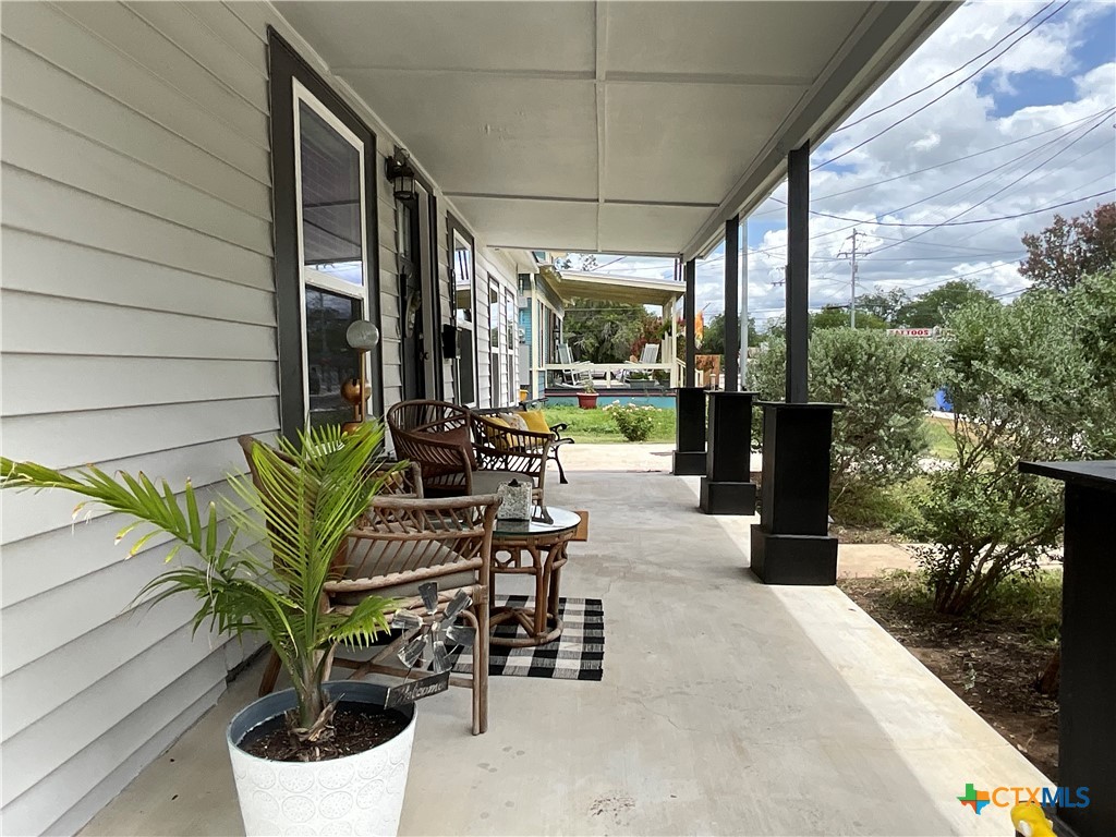 1210 N Milam Street Property Photo 4