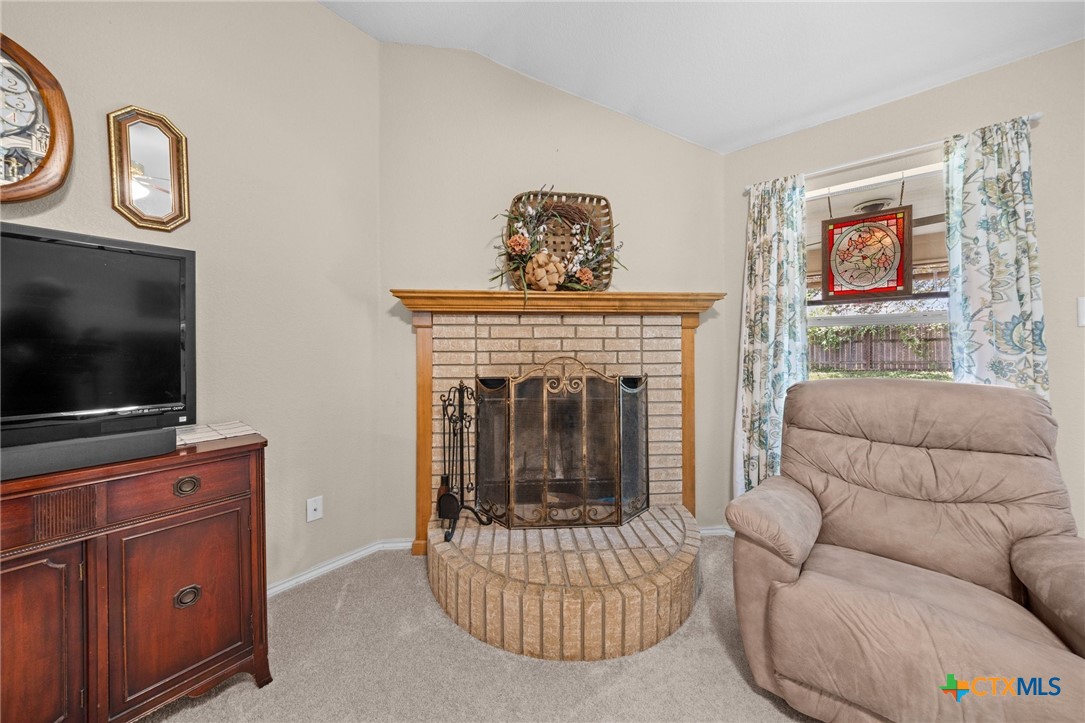2903 Curtis Drive Property Photo 4