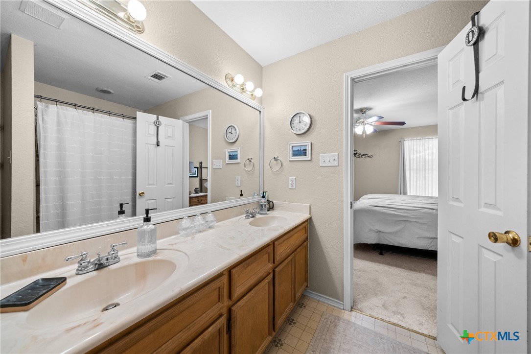 2903 Curtis Drive Property Photo 13