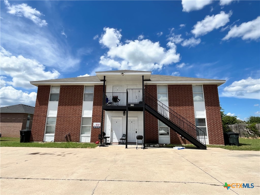 5903 Greengate Drive Property Photo 1