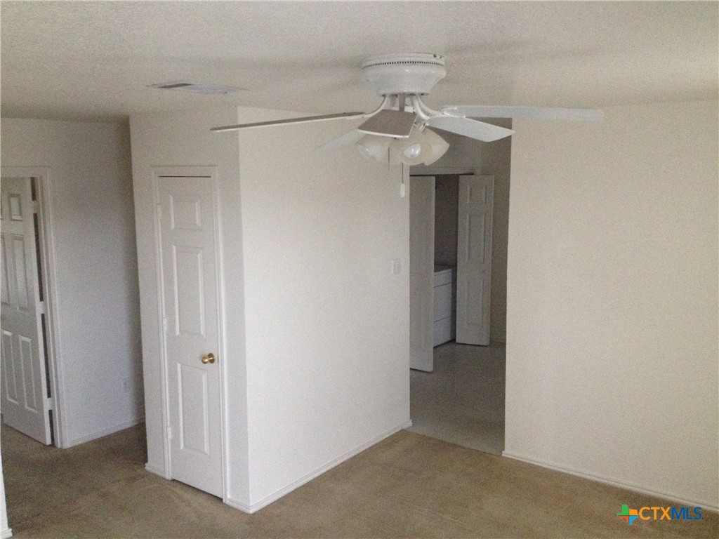 5903 Greengate Drive Property Photo 5