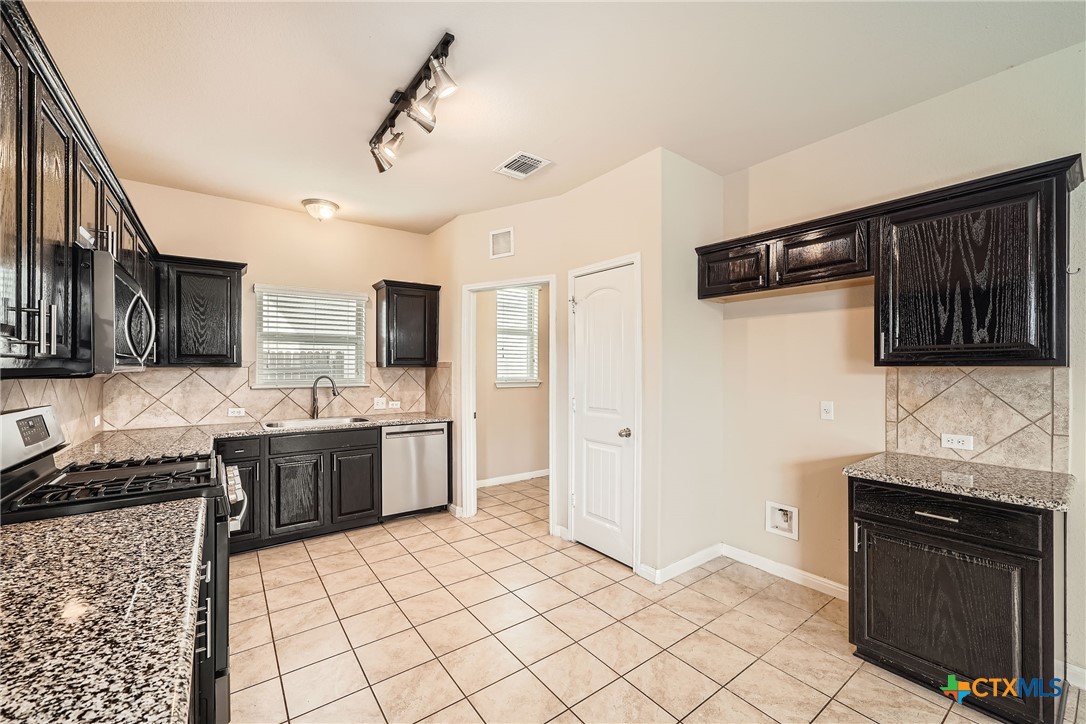 1432 Blake Street Property Photo 17