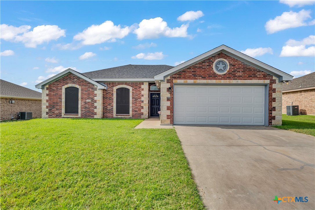 10002 Diana Drive Property Photo 1