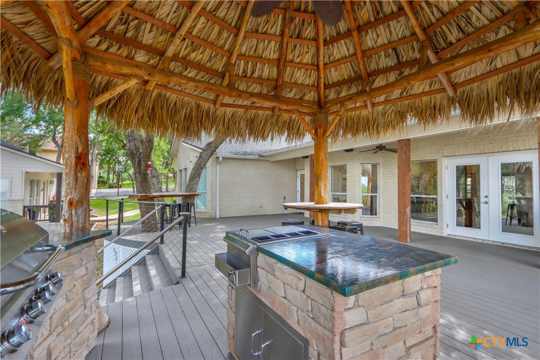 548 Winding View Property Photo 4